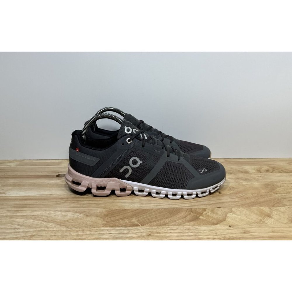 On CloudFlow Shoes Women’s Size 8 OC Running Rock Rose Gray Pink White